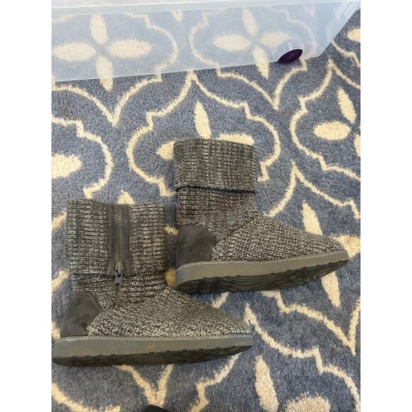 Kohls Sweater Boots Gray 6 - Picture 1 of 6